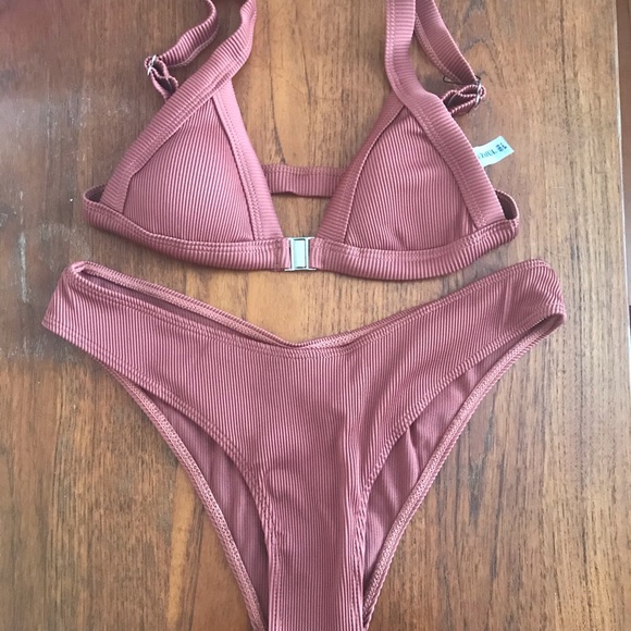 Ribbed bikini - Picture 2 of 3